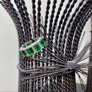 Eternity emerald green ring